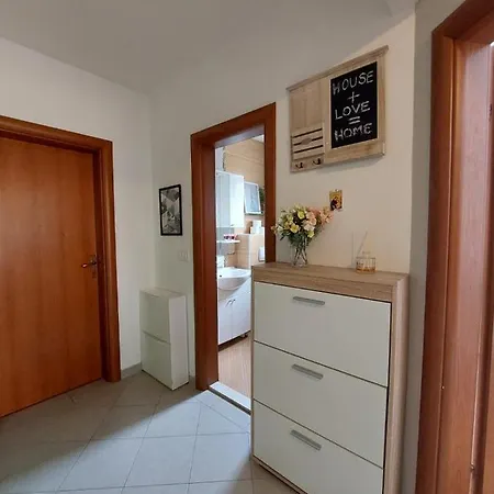 Apartment Vira Makarska Exterior photo