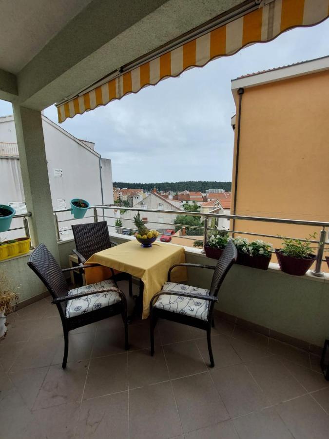 Apartment Vira *